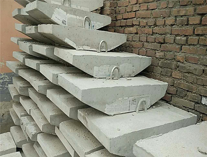 發(fā)山西晉城拉線(xiàn)石地錨石300塊拉盤(pán)